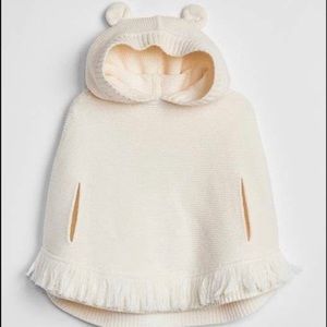 Baby Gap Hooded Poncho. Ivory. Size 2T.